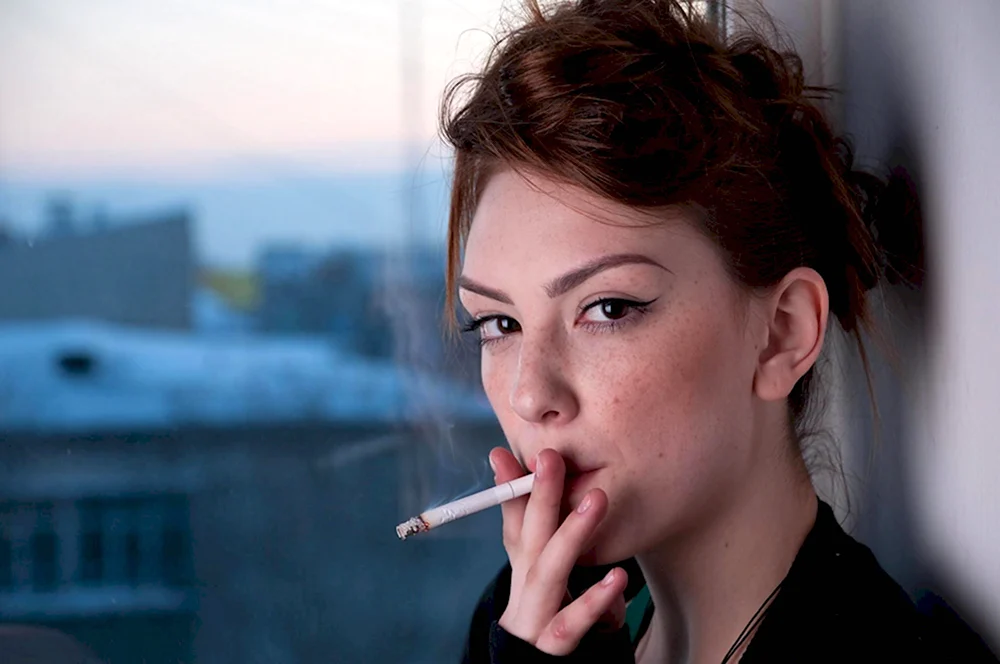 Анастасия Панкова smoking cigarettes