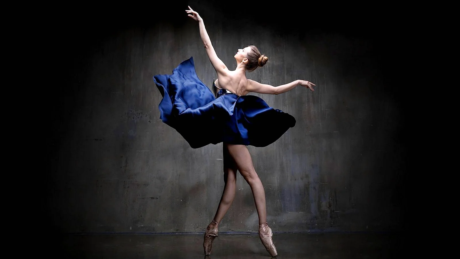 Анна Тихомирова балерина