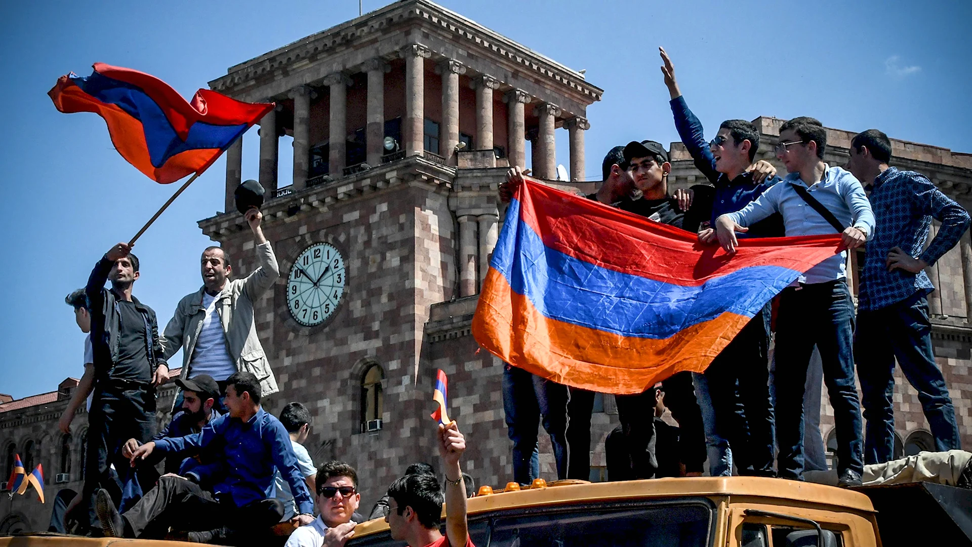 Бархатная революция в Армении