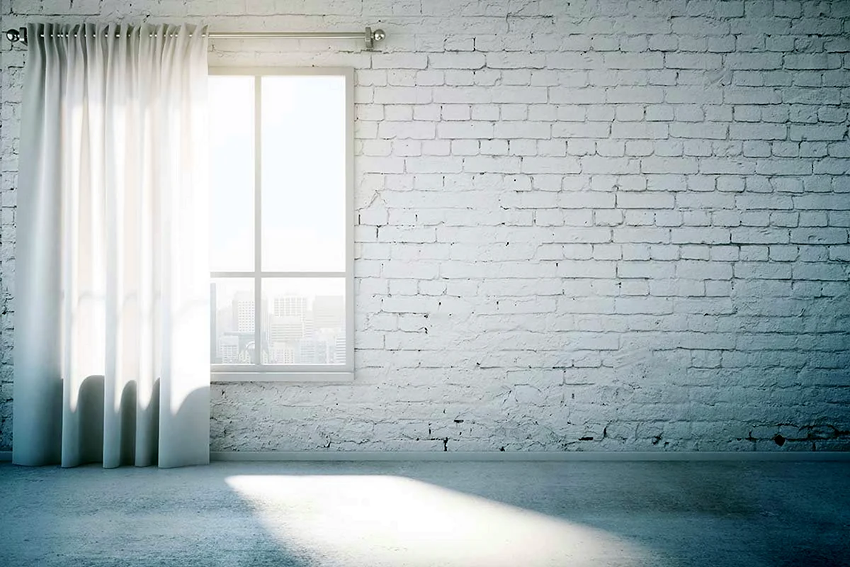 Белая стена с окном