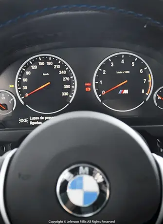 BMW x6 спидометр