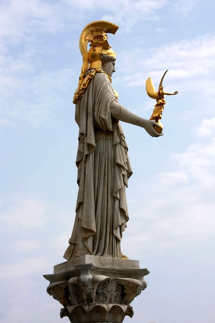 Богиня Афина