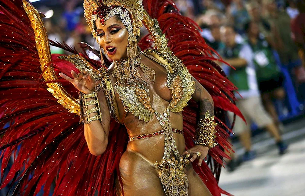 Бразильский карнавал Тарин Лопес