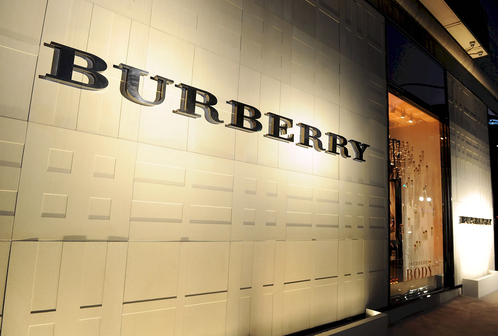 Burberry бренд