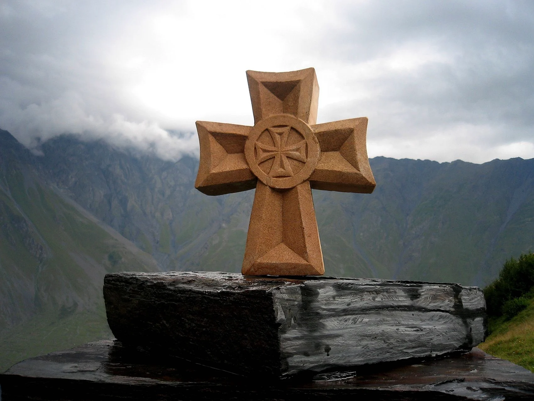 Черкесский Тау крест Грузия