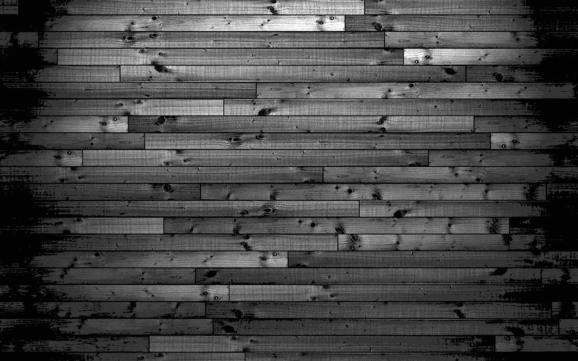 Черная деревянная стена