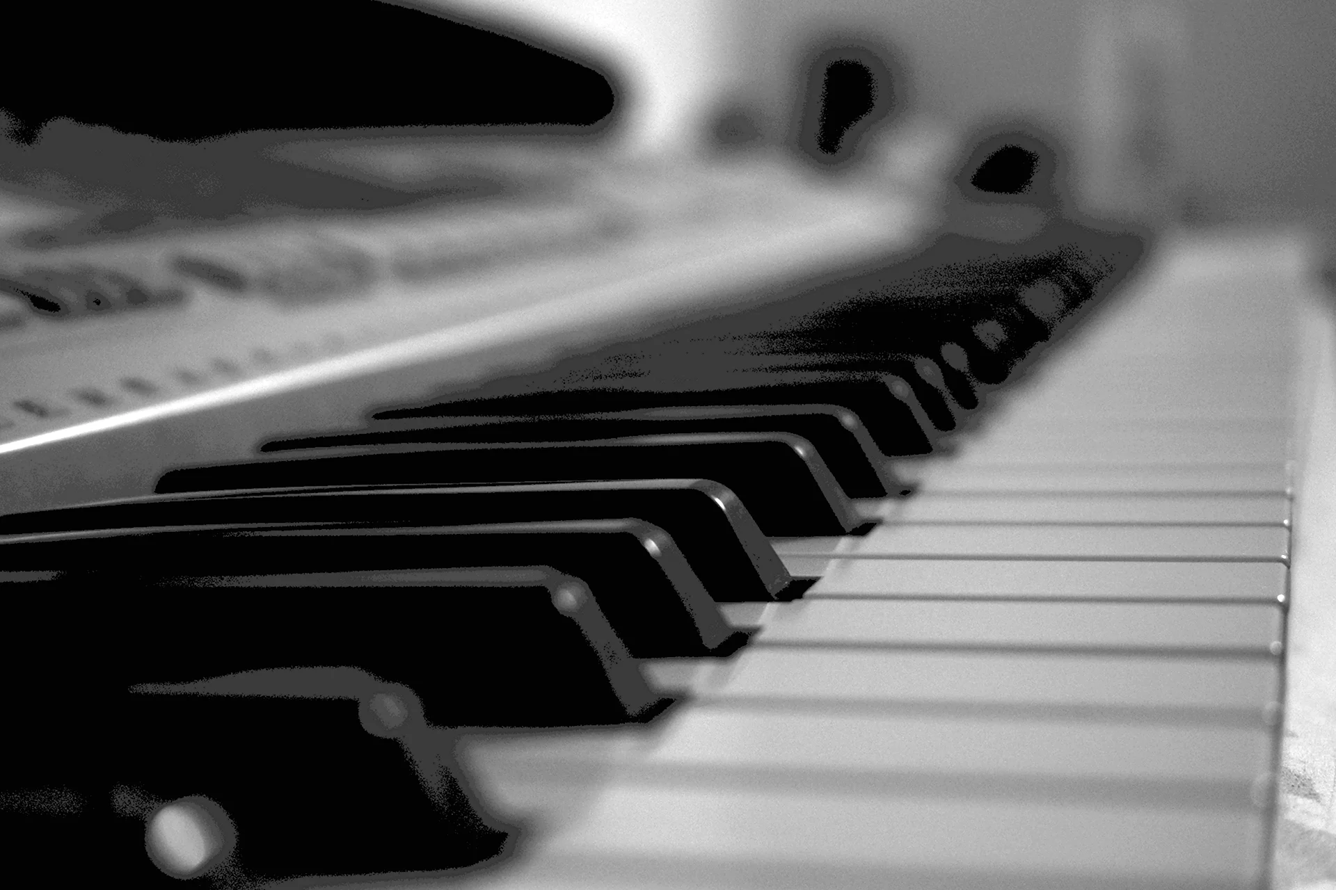 Черная клавиатура фортепиано