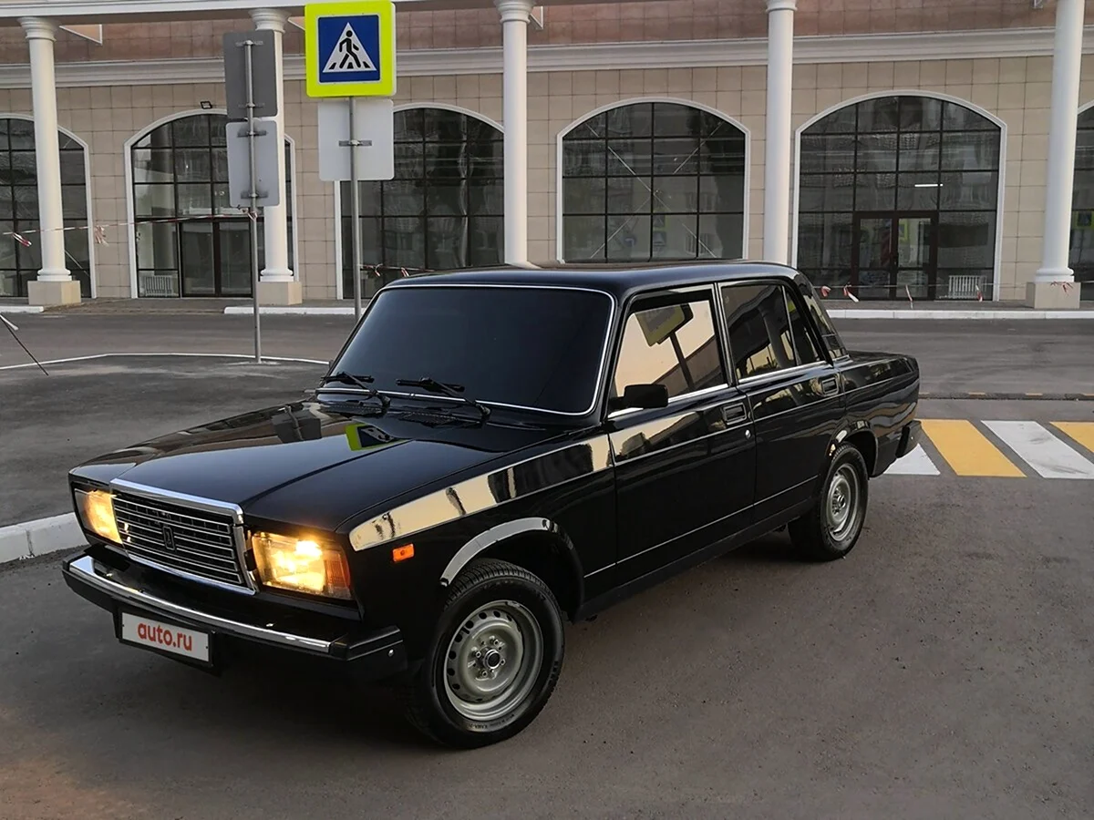 Черно-Золотая ВАЗ 2107