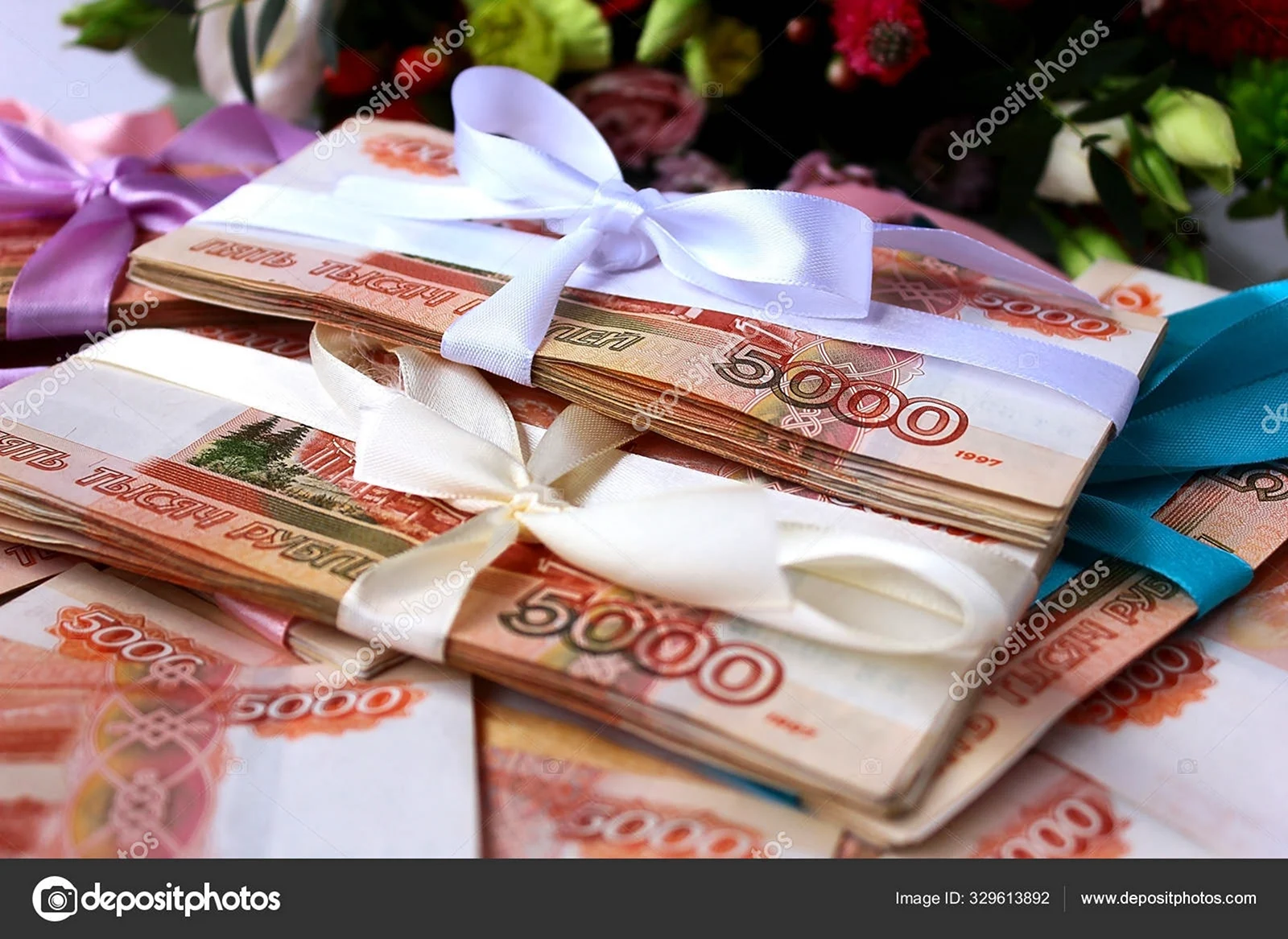 Деньги в подарок рубли