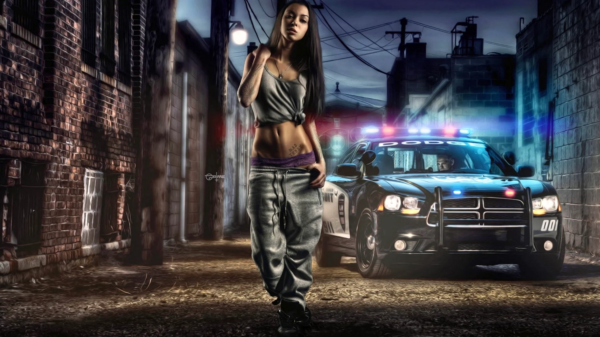 Девушка на полицейской машине