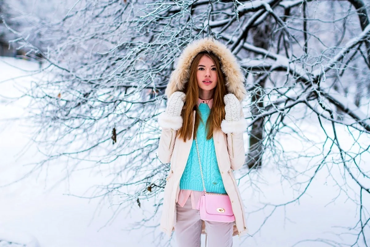 Девушка в зимней одежде
