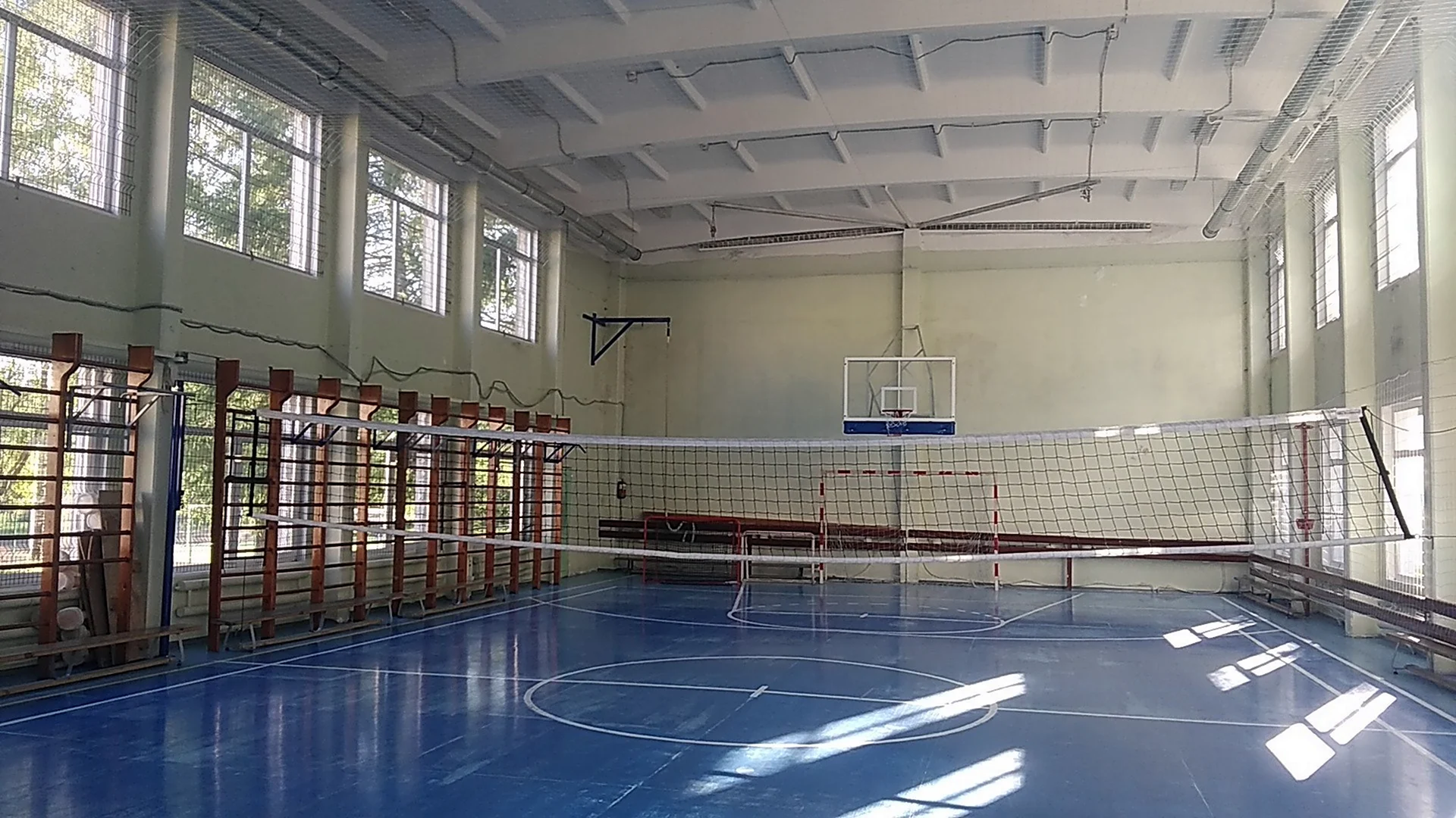 Динамо 44 волейбольный зал