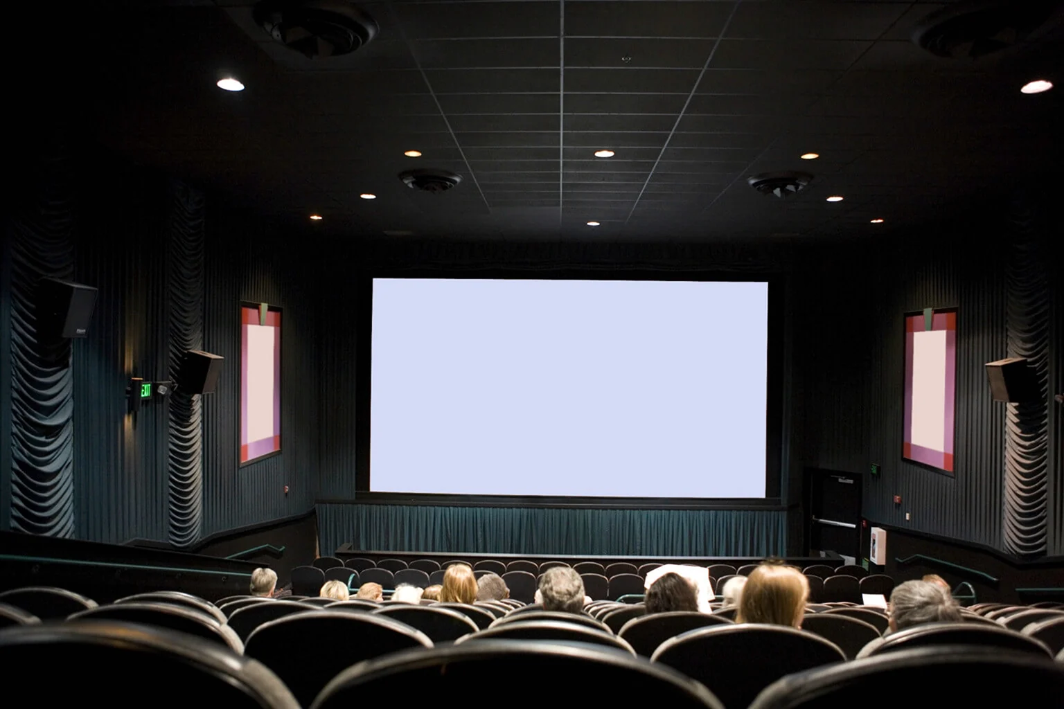 Экран кинотеатра