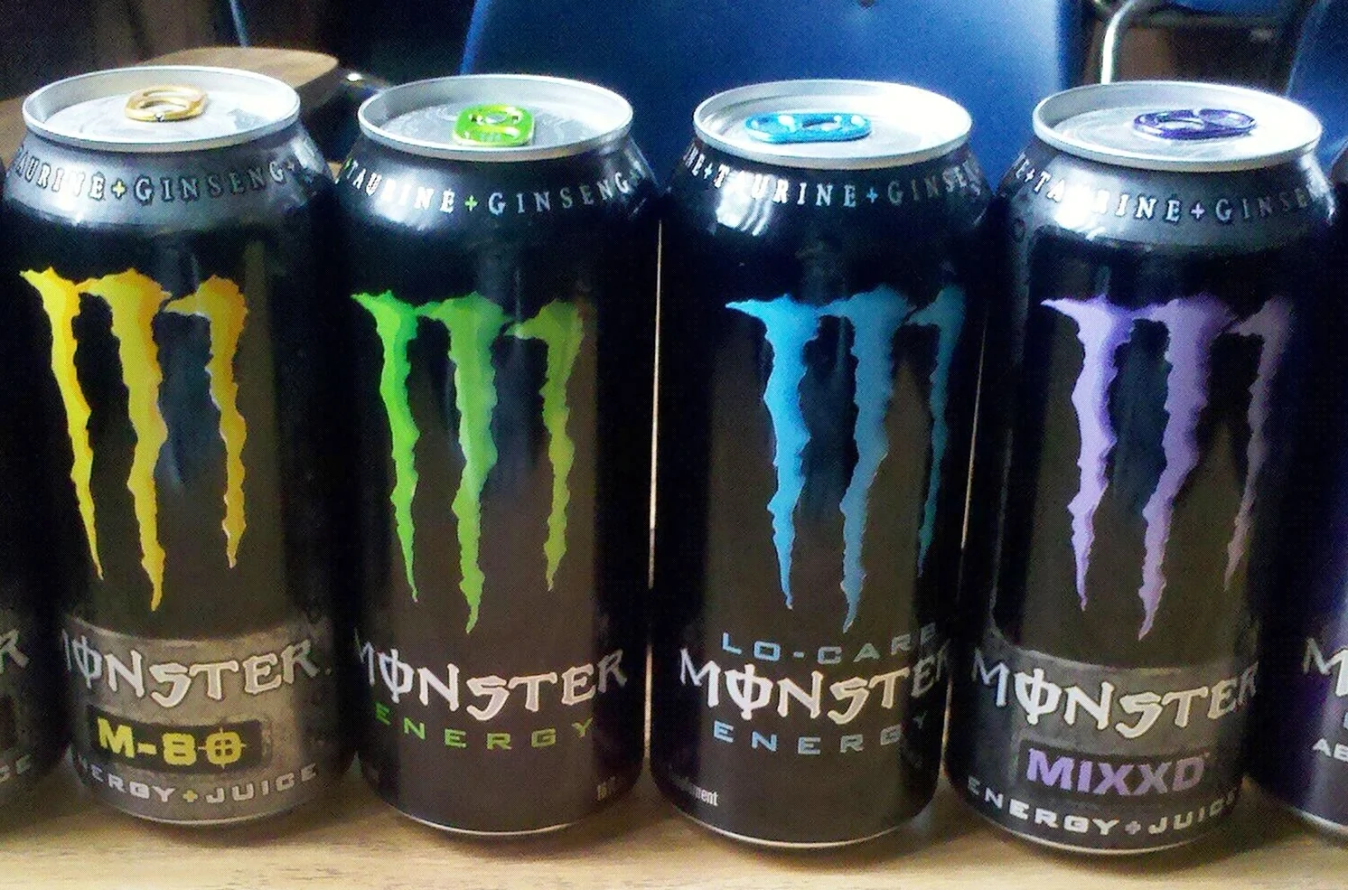 Энергетический напиток Monster Energy absolute Zero