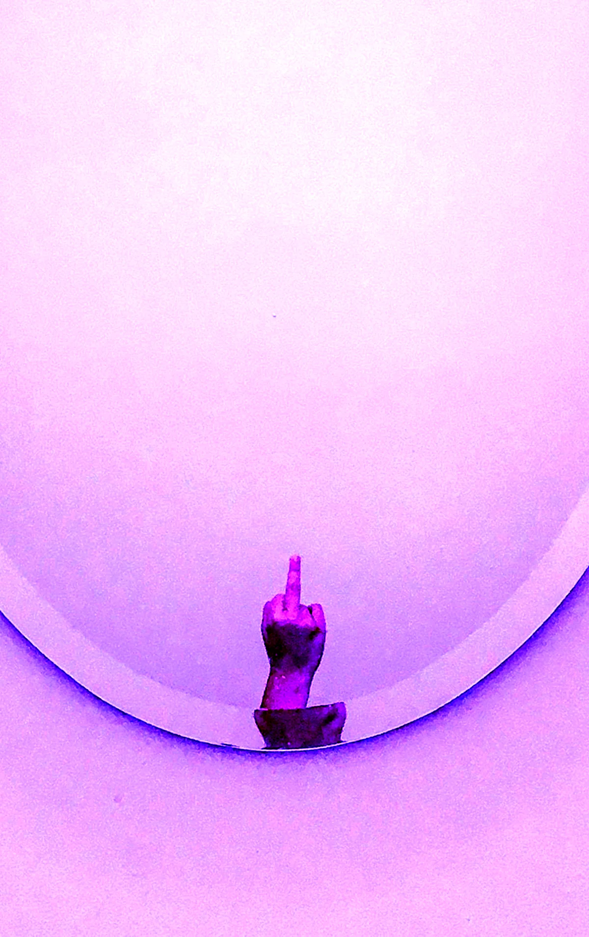 Фиолетовый экран блокировки