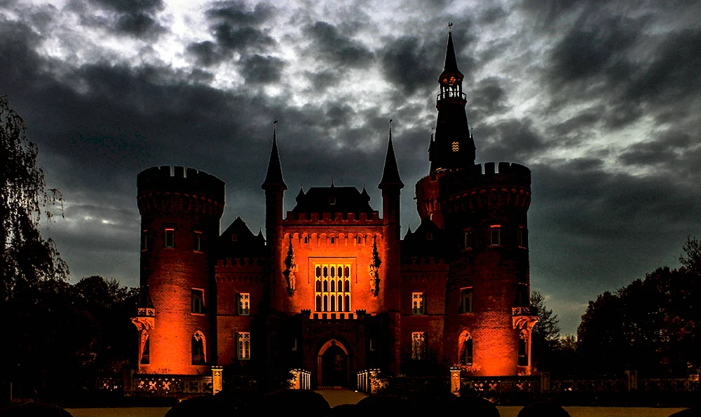 Готический замок Дракулы