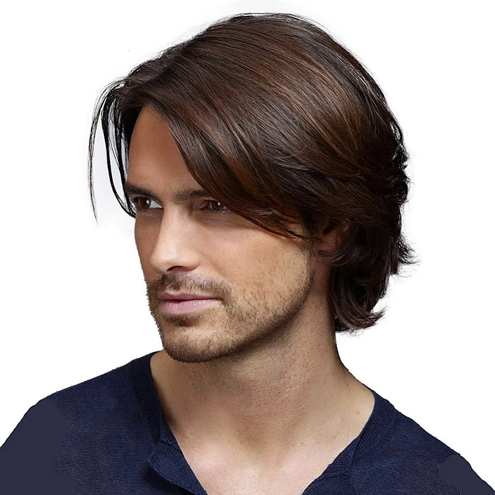 Градуированное каре мужское на средние волосы