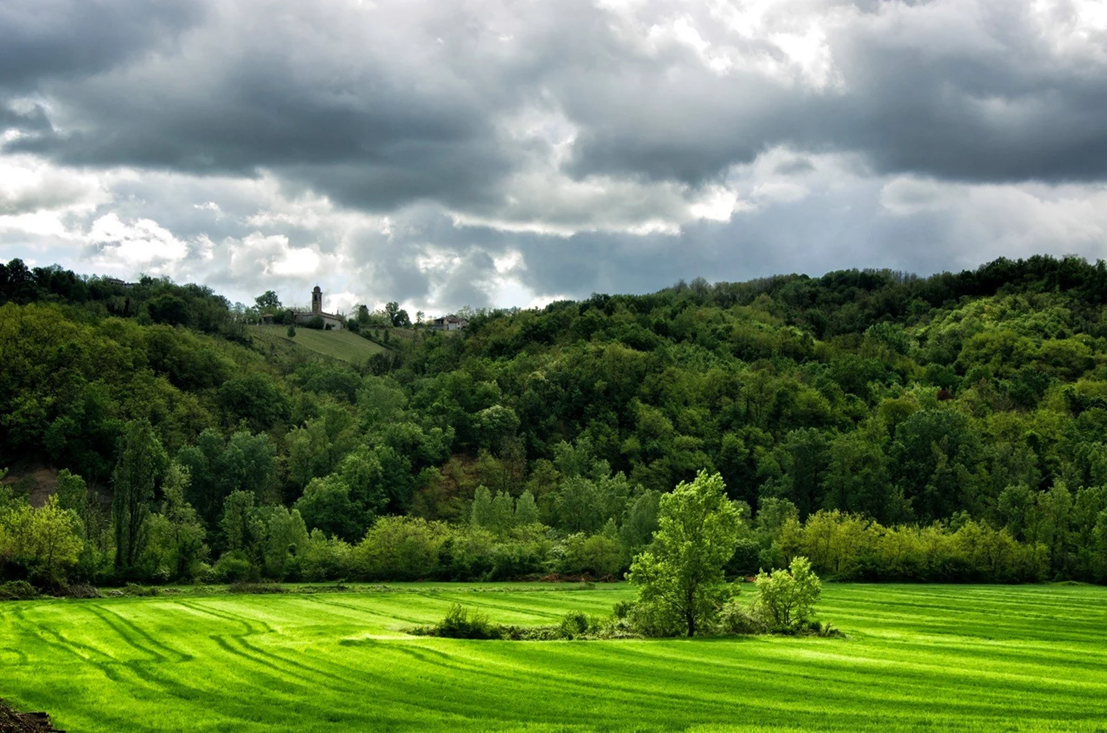 Green Hill зеленый холм в Англии