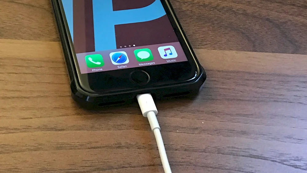 Iphone 7 Plus загорівся без видимих причин Apple розслідує інцидент відео