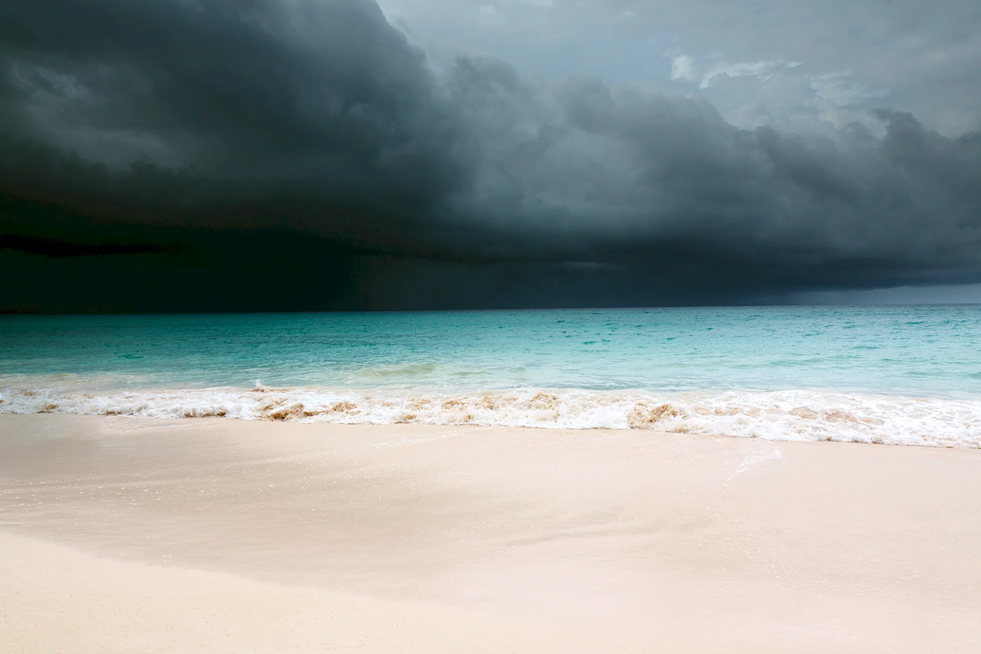 Карибские острова шторм