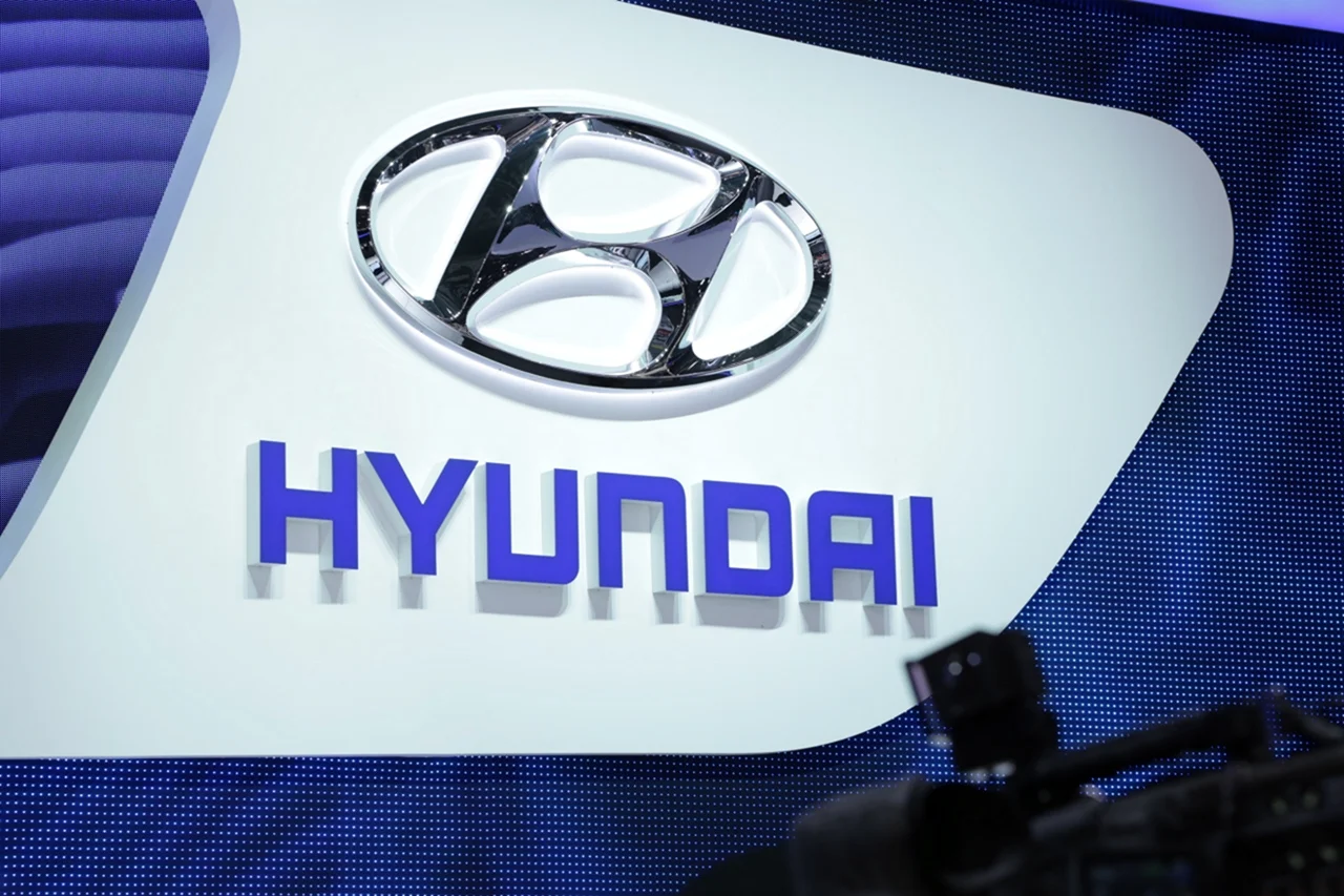 Красивый логотип Hyundai