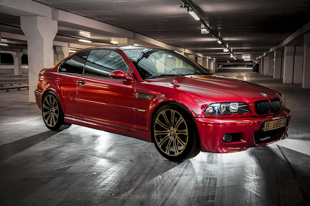 Красная BMW e46