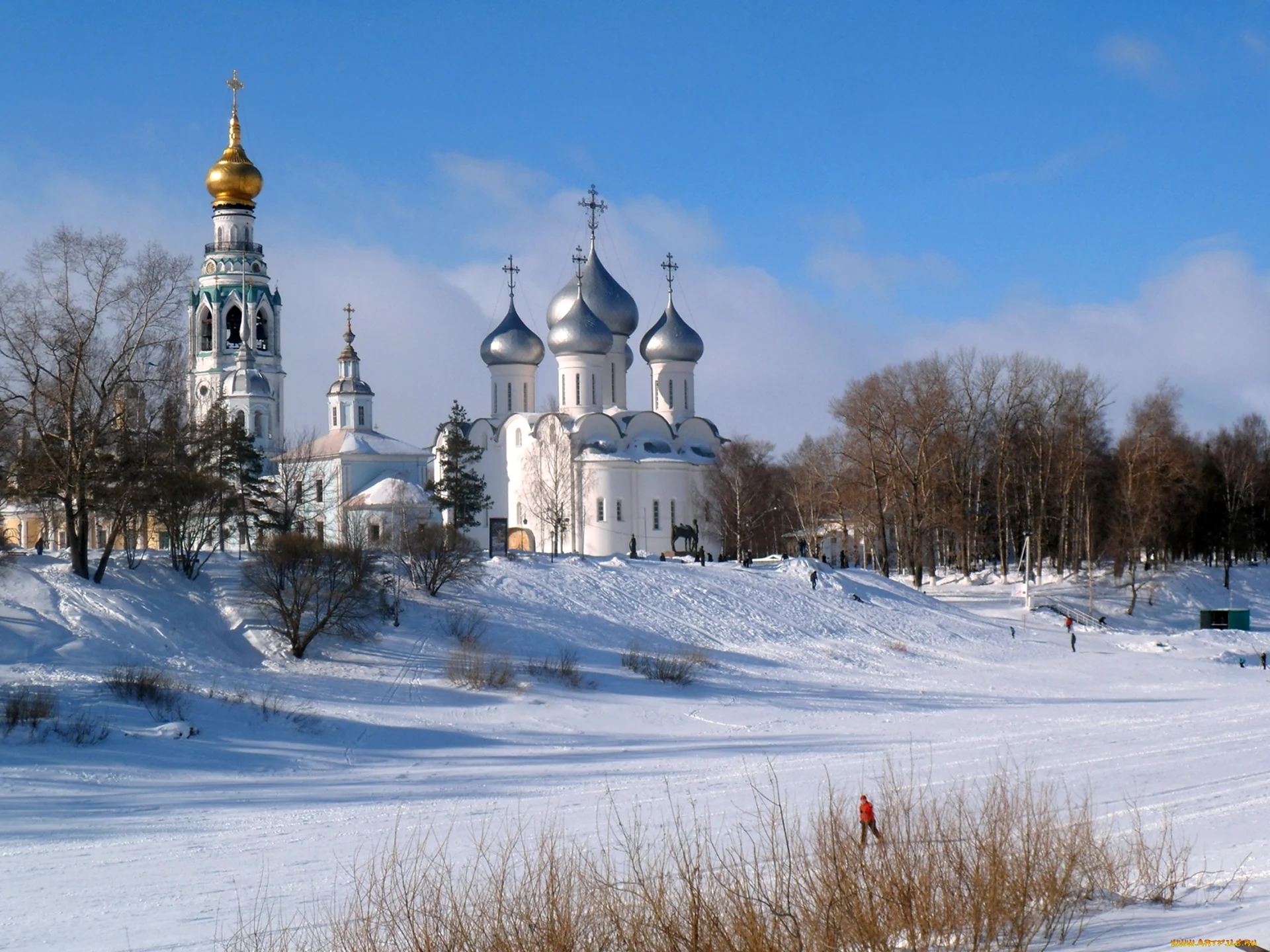 Кремлевская площадь Вологда зима