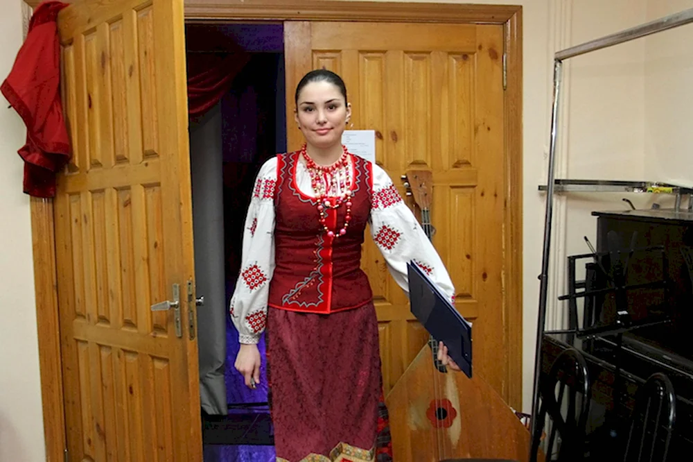 Кубанский казачий костюм женский