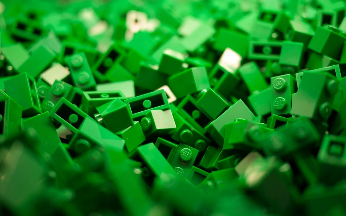 Кубик лего зеленый цвет
