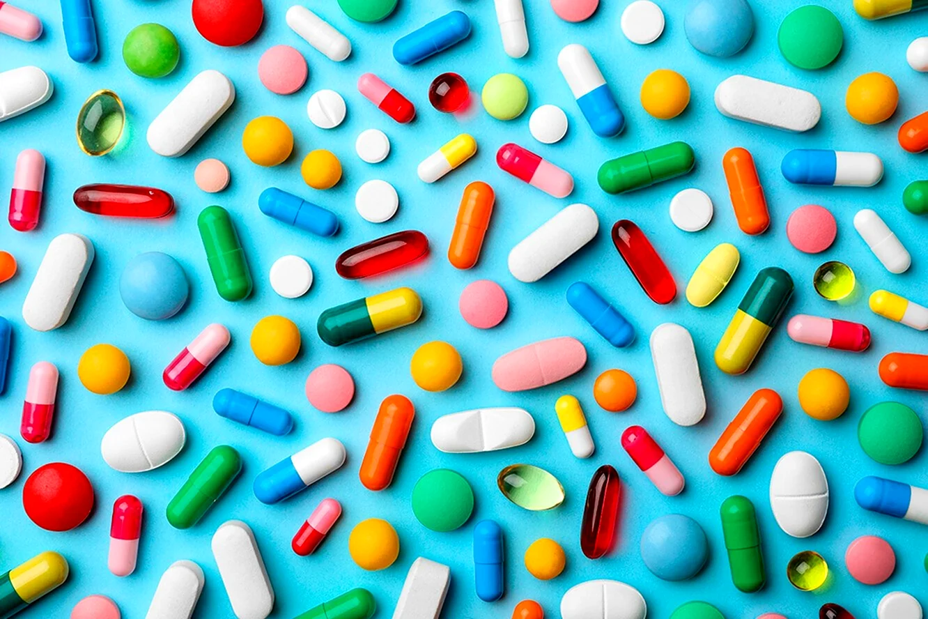 Куча разноцветных лекарств