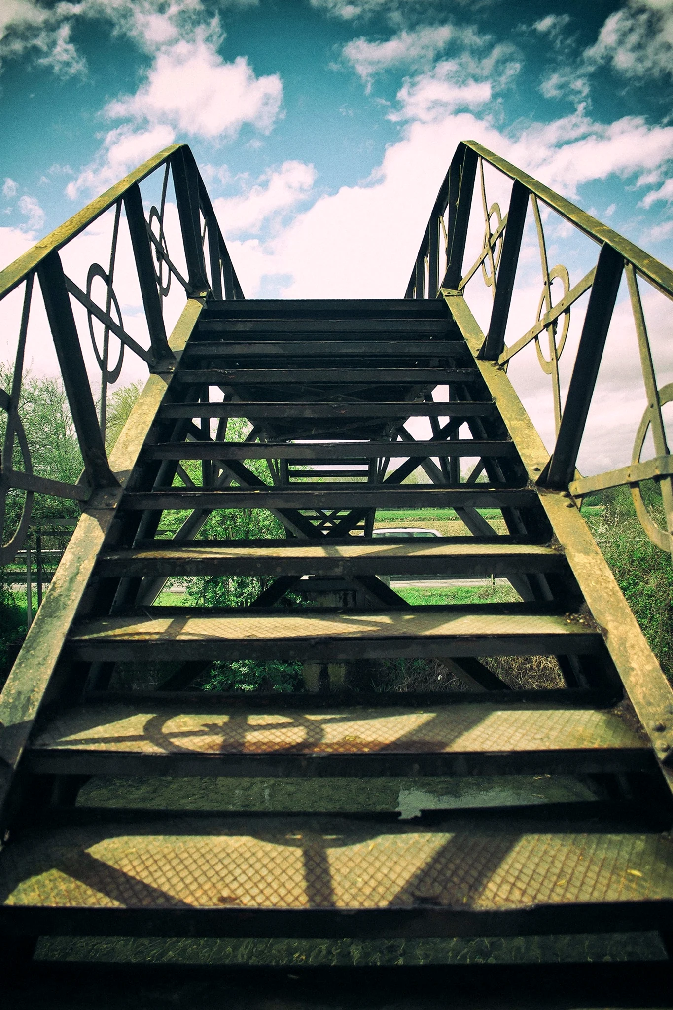 Лестница мост