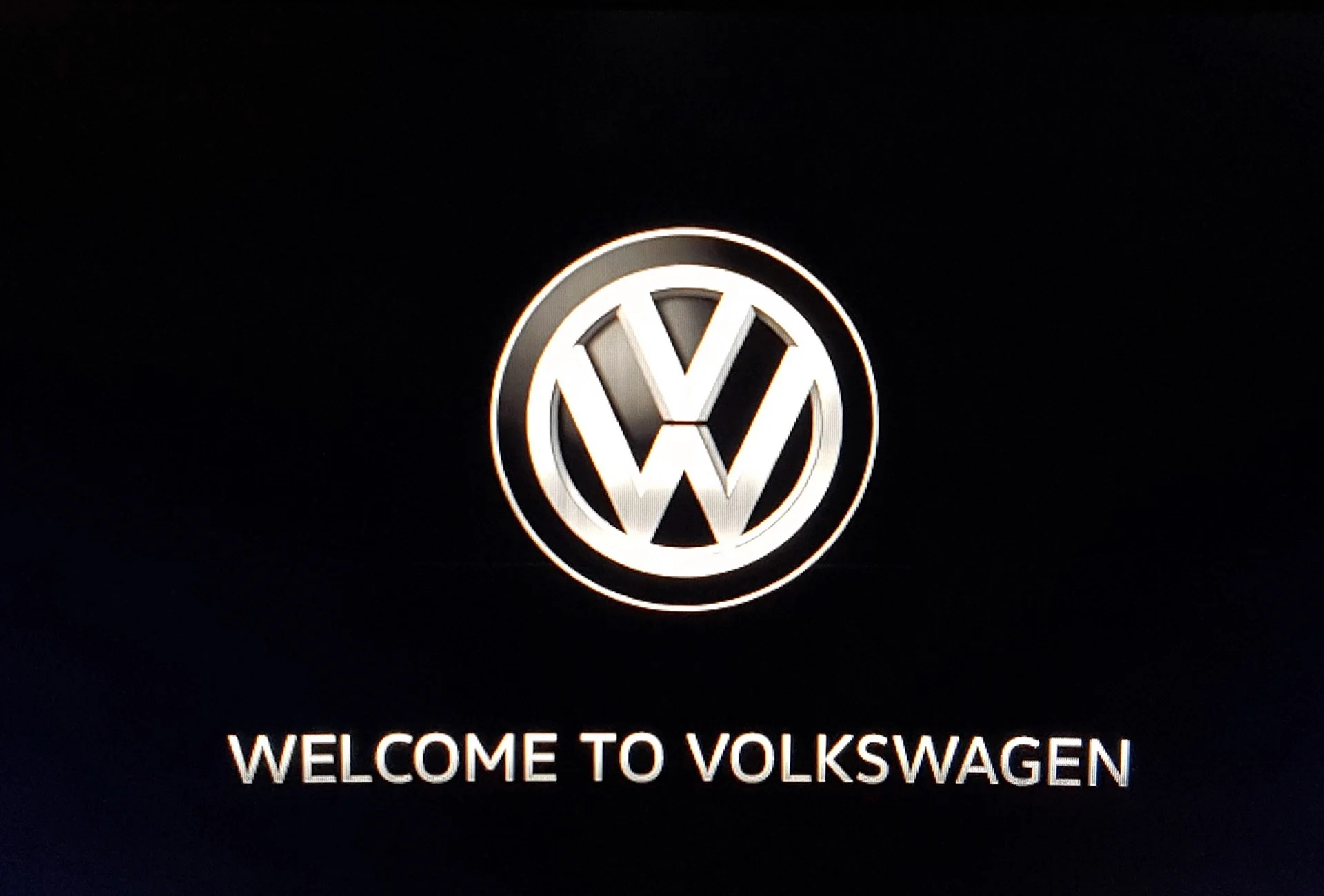 Логотип VW для магнитолы