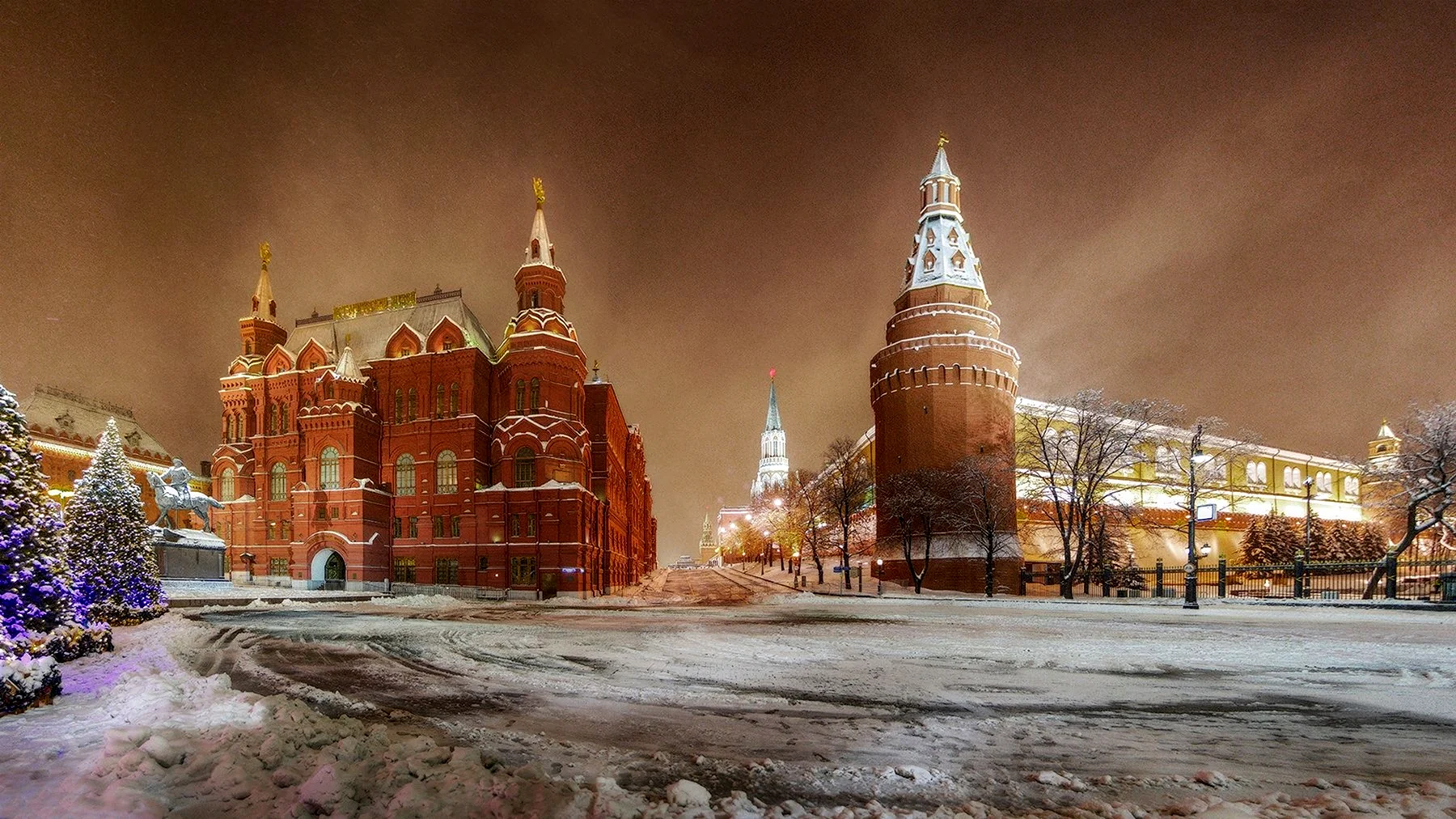Манежная площадь Москва снег