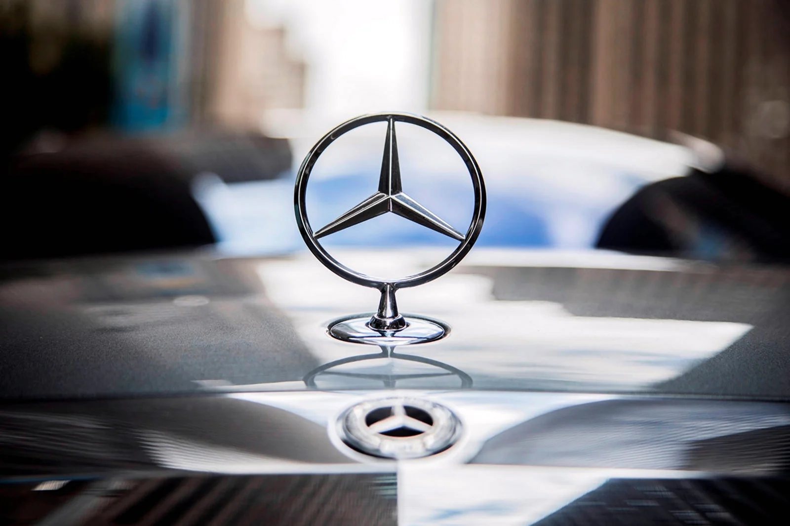 Mercedes Benz logotipi