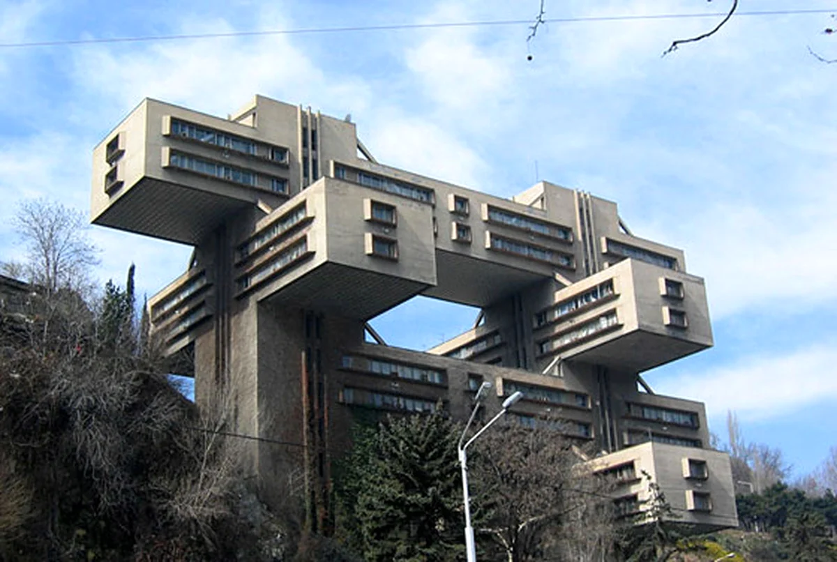 Министерство автомобильных дорог грузинской ССР. Тбилиси