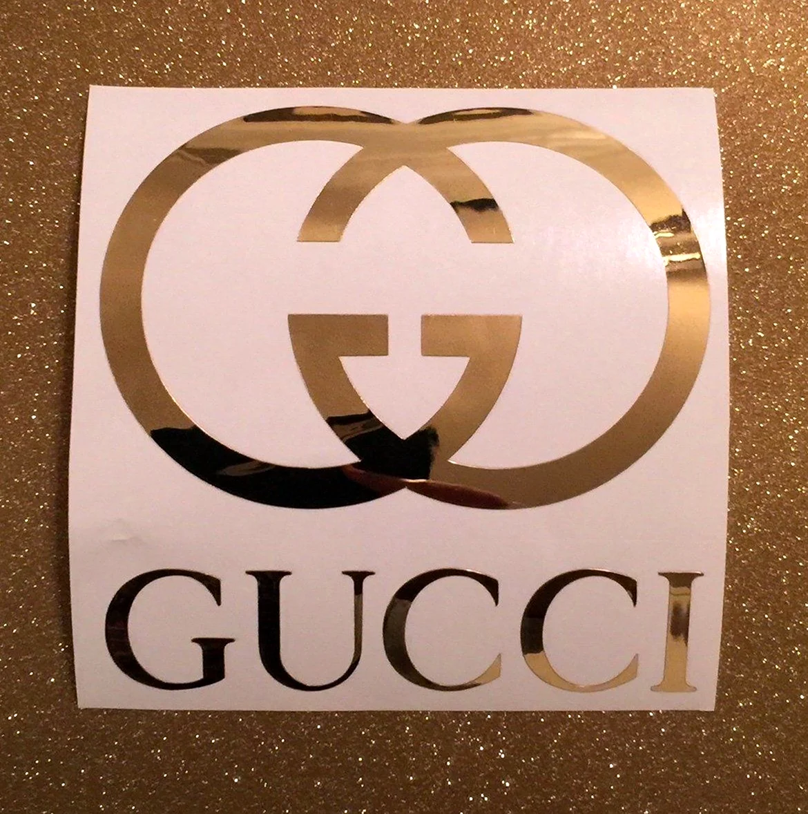 Наклейки Gucci