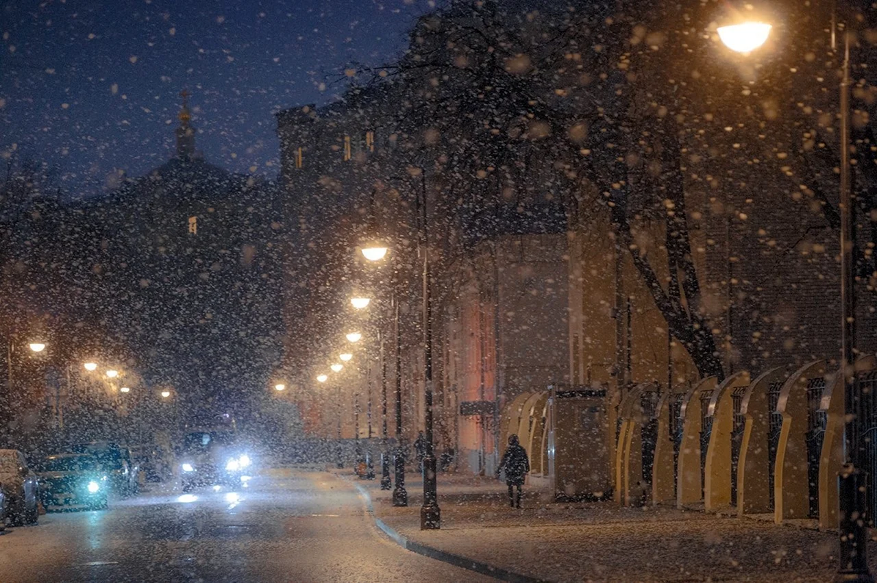 Ночной снегопад в Москве