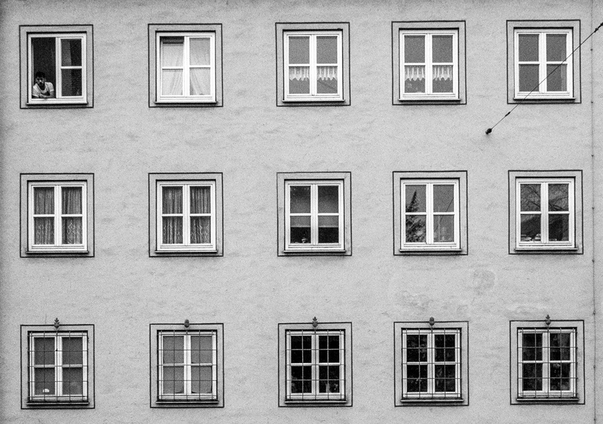 Окна жилых домов