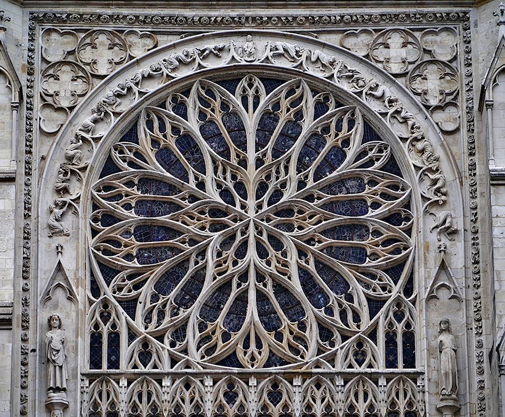 Окно-роза Амьенского собора