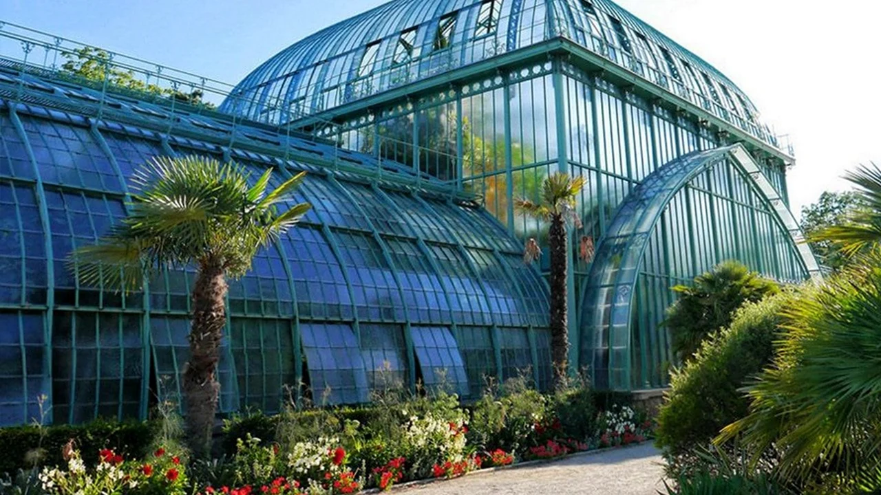 Оранжерея ботанического сада в Париже 1833 Автор РУО