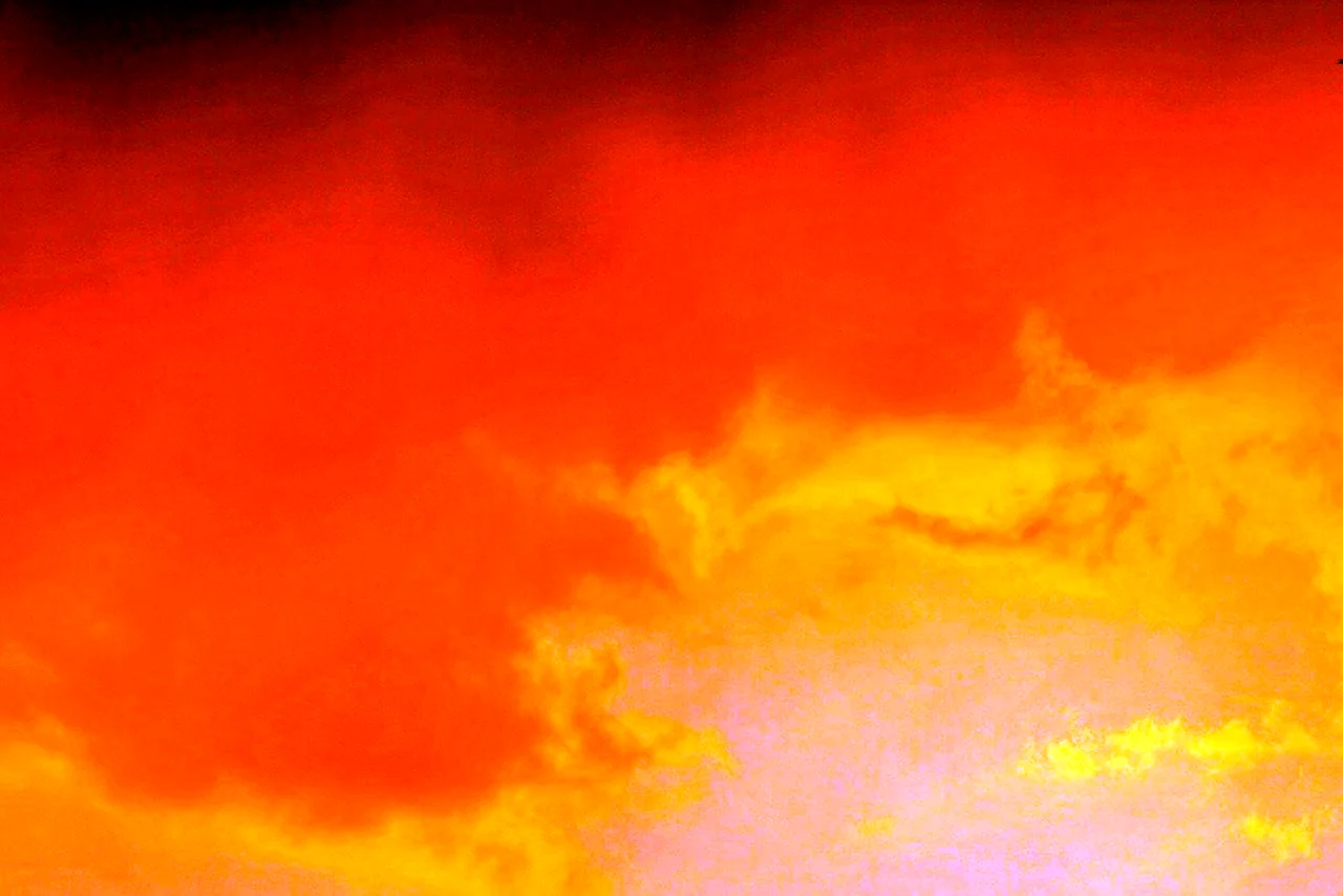 Оранжевые облака