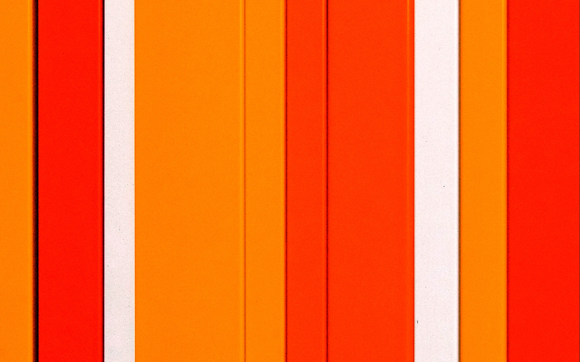 Оранжевые панели