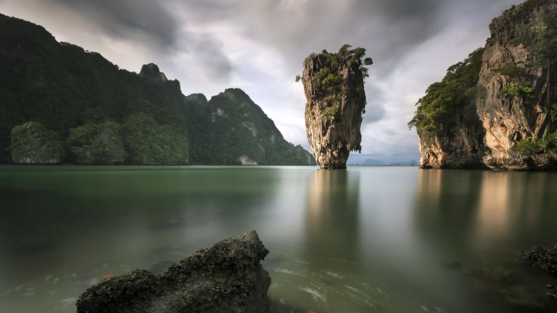 Остров Джеймса Бонда в Тайланде
