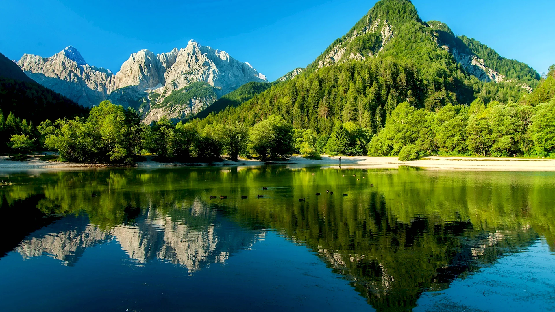 Озеро Jasna Словения
