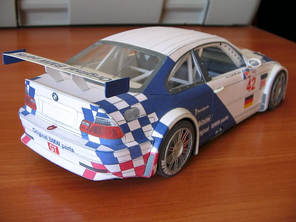 Papercraft BMW m3 GTR