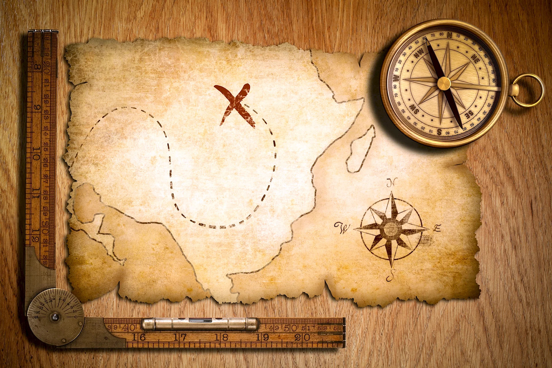 Пиратская карта с компасом