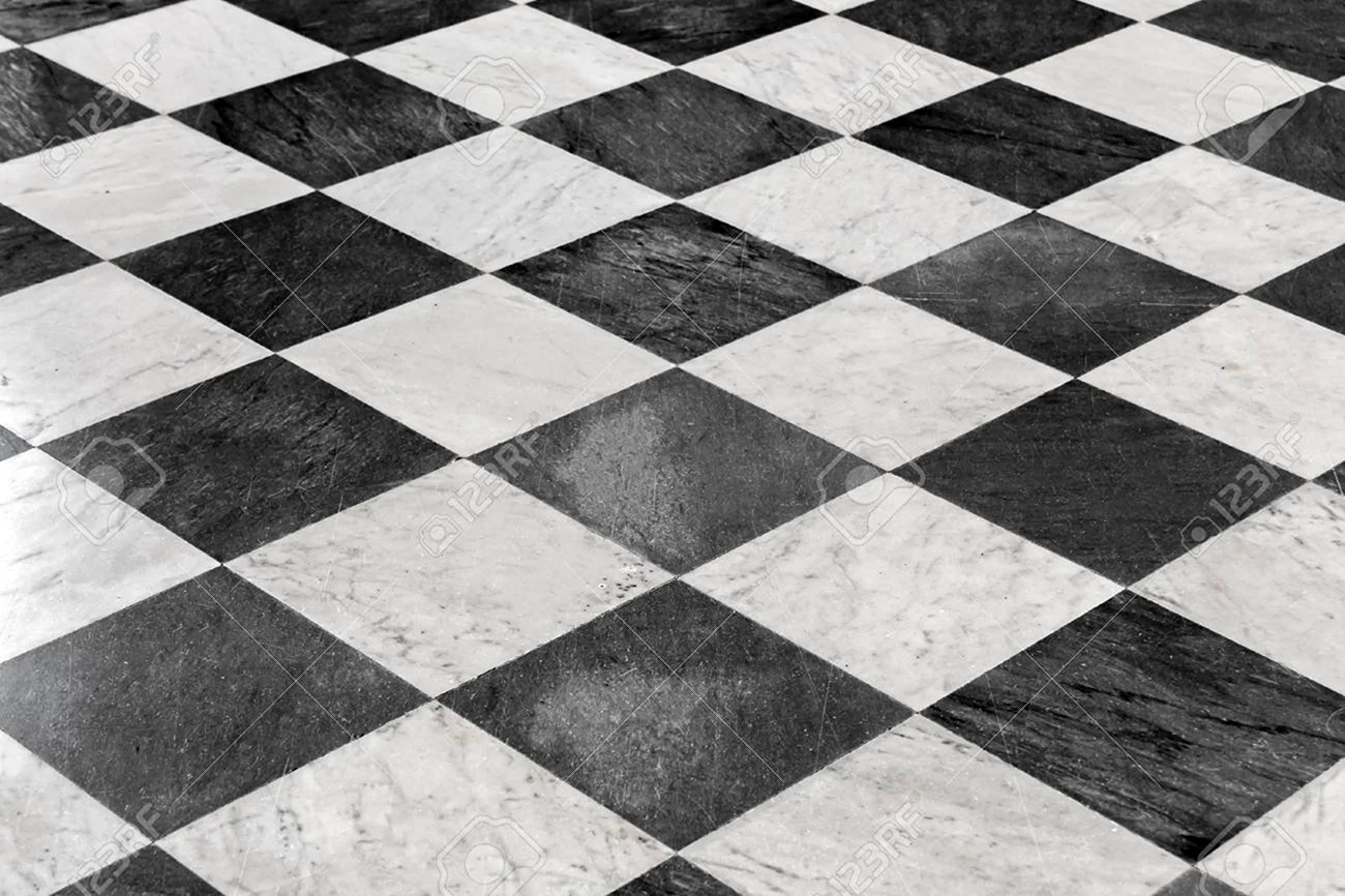 Пол черно белый шахматный