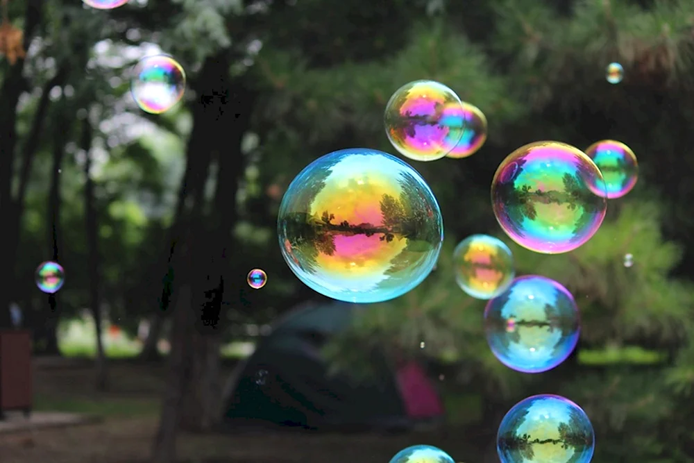 Радужные мыльные пузыри