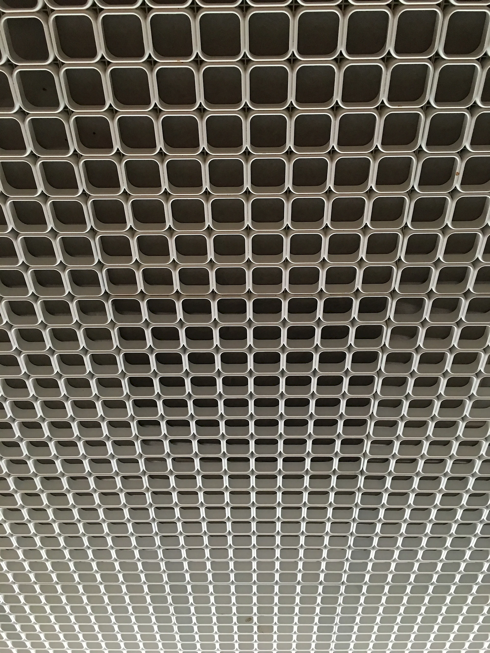 Сетчатый потолок