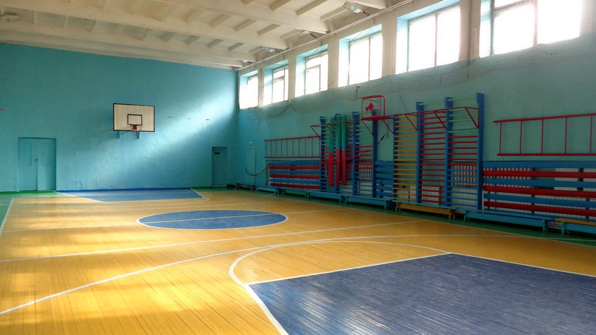 Школа 76 Красноярск спортзал